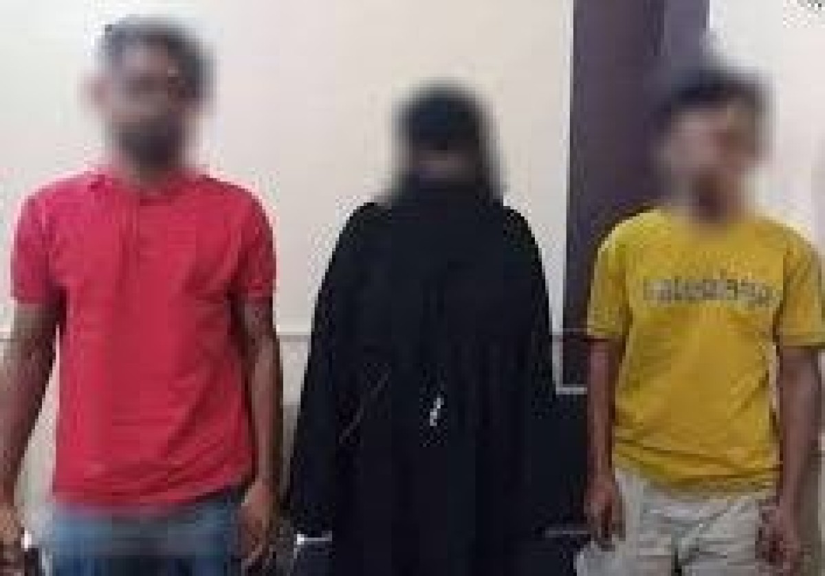 A woman and two young men were arrested in possession of narcotic pills in Khormaksar