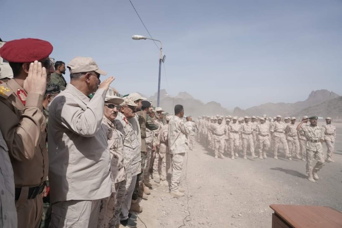 On the anniversary of the announcement of disengagement... the southern forces parade some of their forces in the presence of Al-Zubaidi