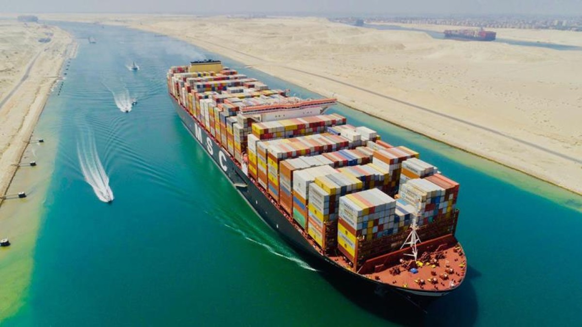 Suez Canal revenues fell by 60% due to tensions in the Red Sea