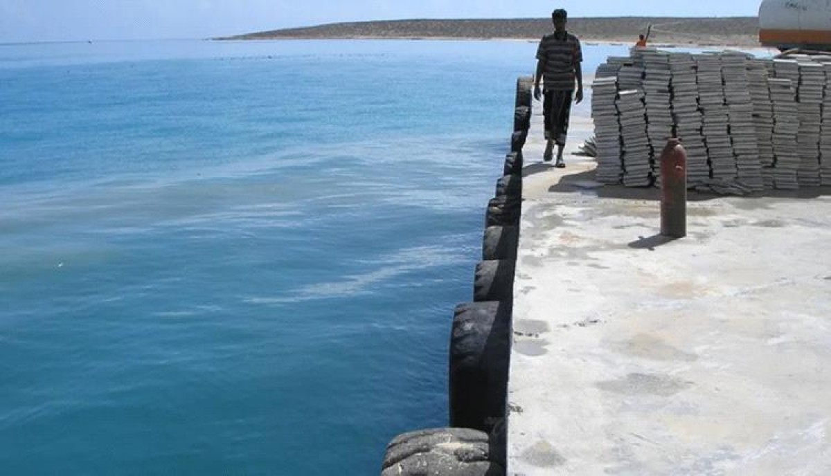 Coming from Oman.. An Indian ship sank off the coast of Socotra