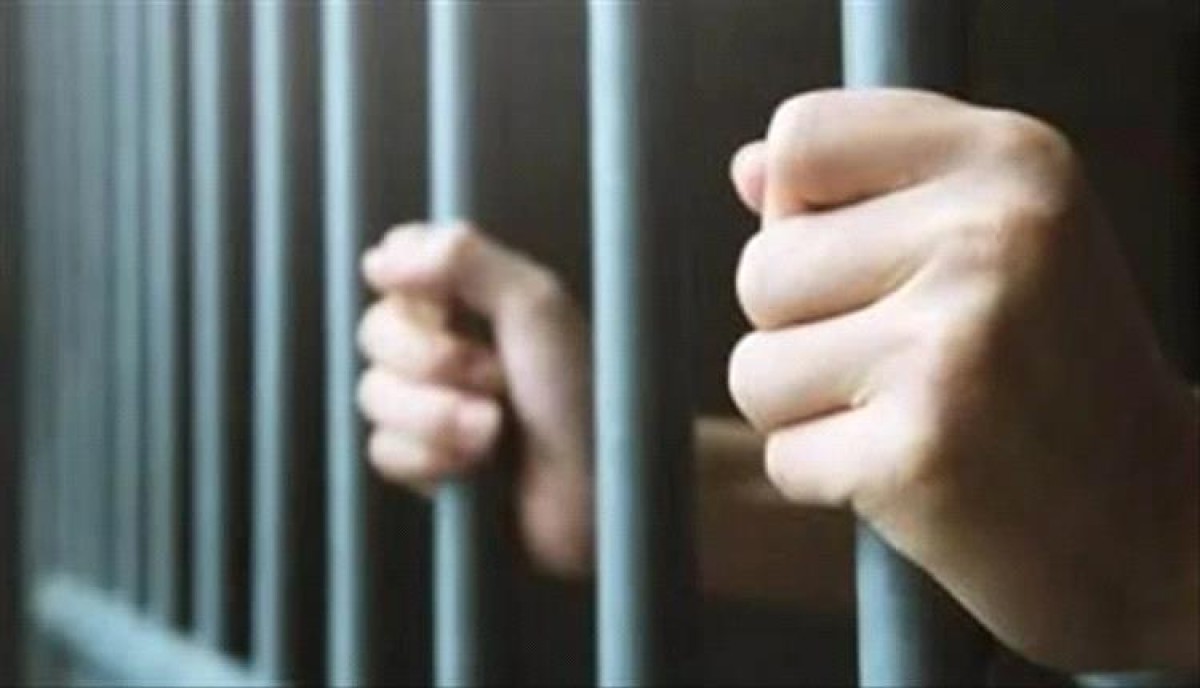 The release of 26 inmates from the central correctional facilities in the liberated governorates