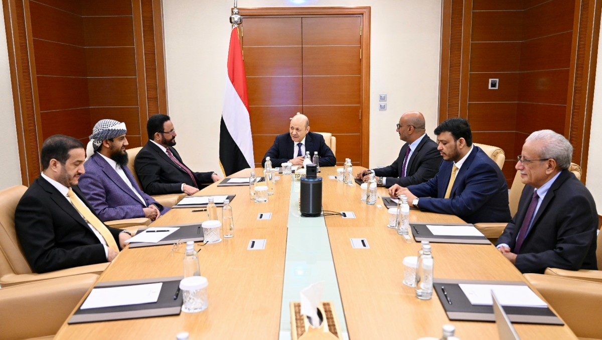 The Presidential Leadership Council supports the central bank's measures to protect the economy