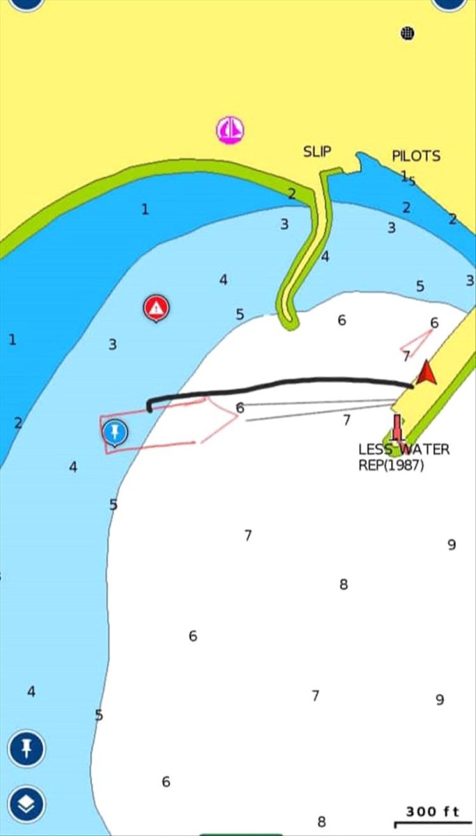 Rescuing a stranded diesel ship in Nishtun Port in Al-Mahra Governorate “Photos”