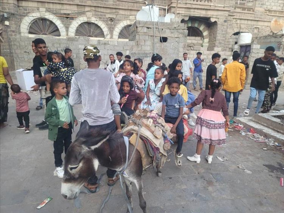 Feast of the Poor in Lahj...primitive means of entertainment “Photos”