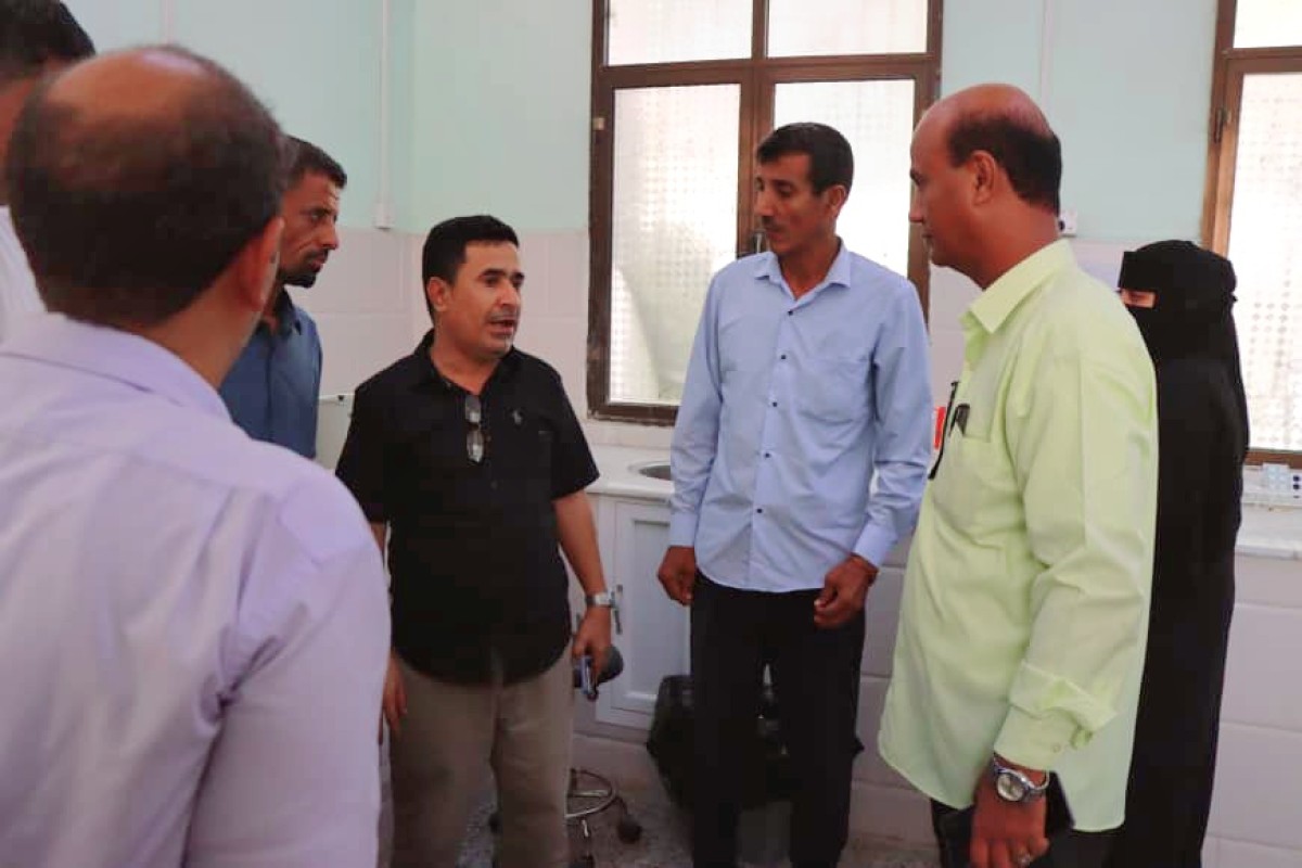 The Secretary-General of Khormaksar carries out field visits to health complexes in the district