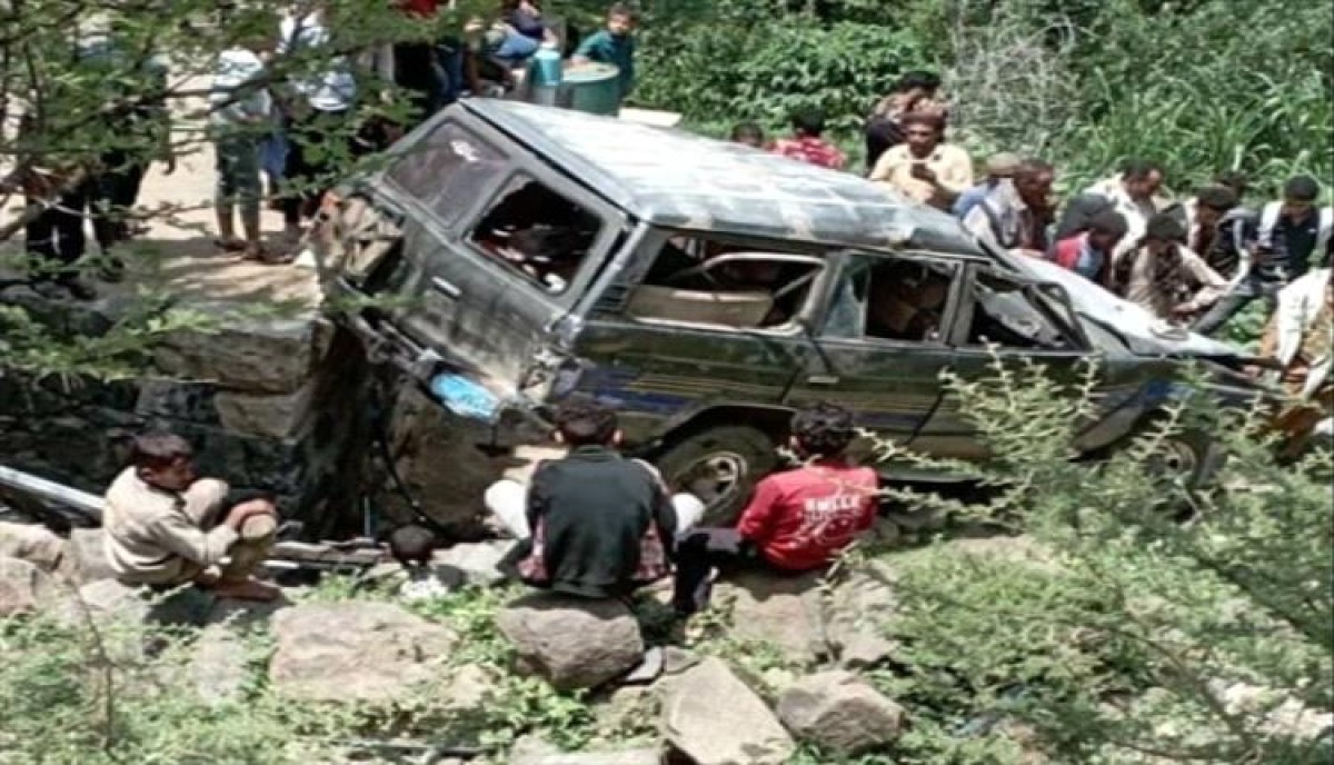 7 people died as a result of a car falling from a mountain slope west of Taiz