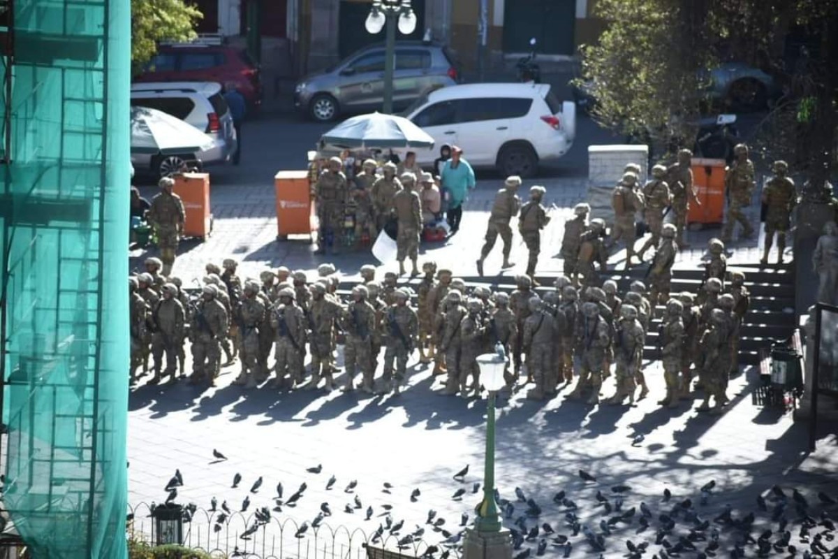 جنود يقتحمون مدخل القصر الرئاسي في بوليفيا.. محاولة انقلاب؟