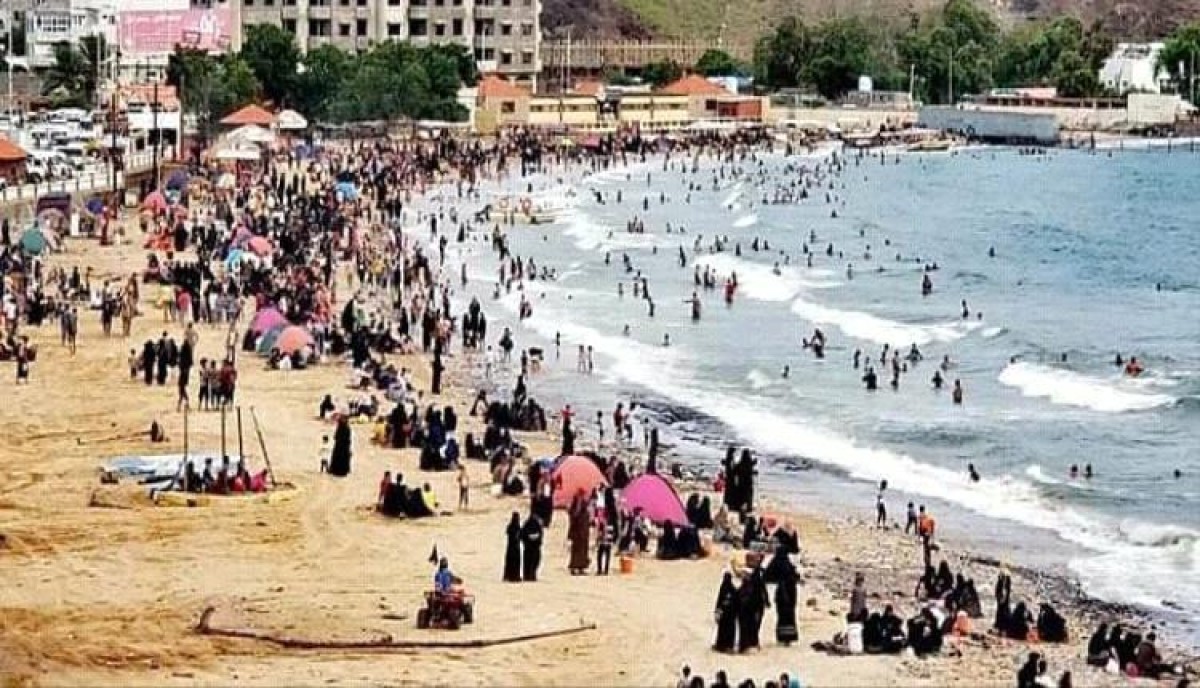 The Coast Guard warns against swimming in the beaches of the Arabian Sea during the monsoon season