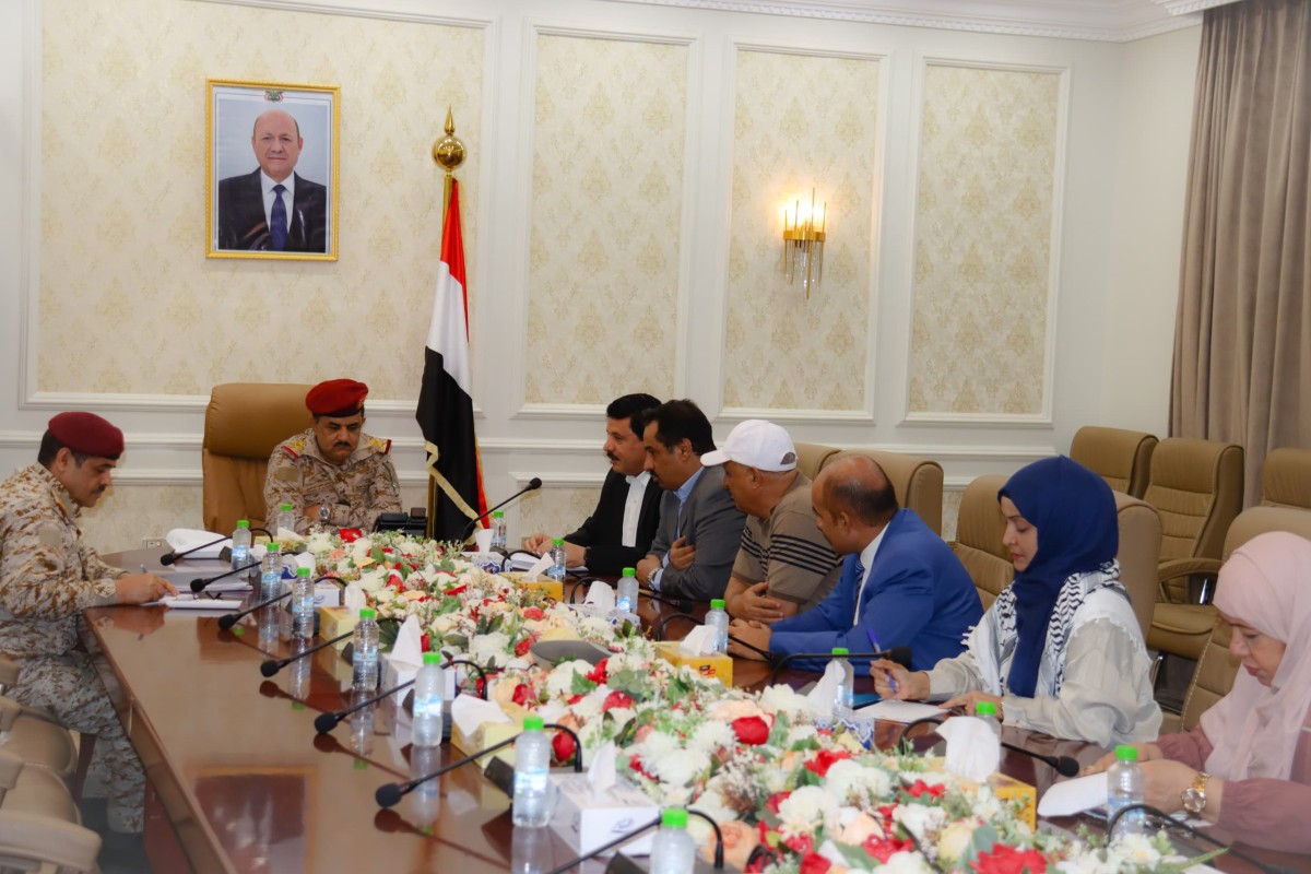 The National Commission of Inquiry discusses with the Minister of Defense the role of the military institution in protecting human rights in Yemen