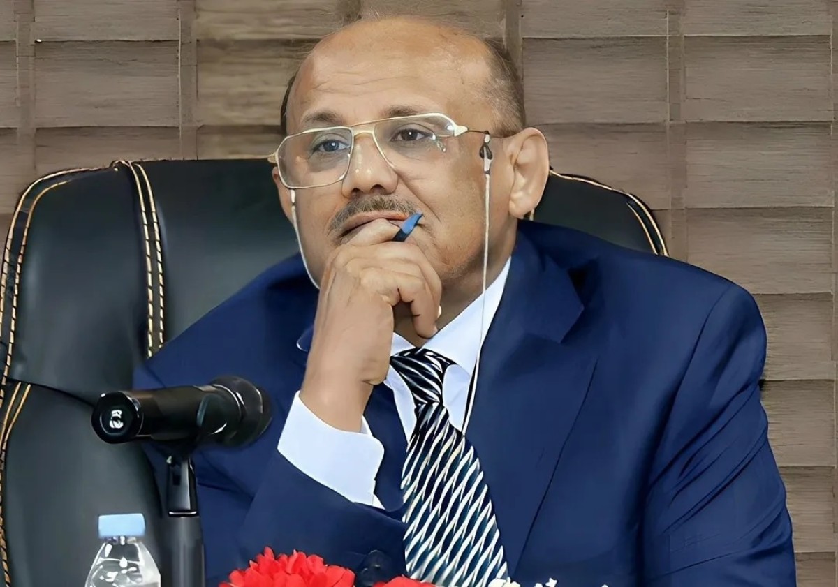 Urgent: The Governor of the Central Bank of Yemen submits his resignation from his position