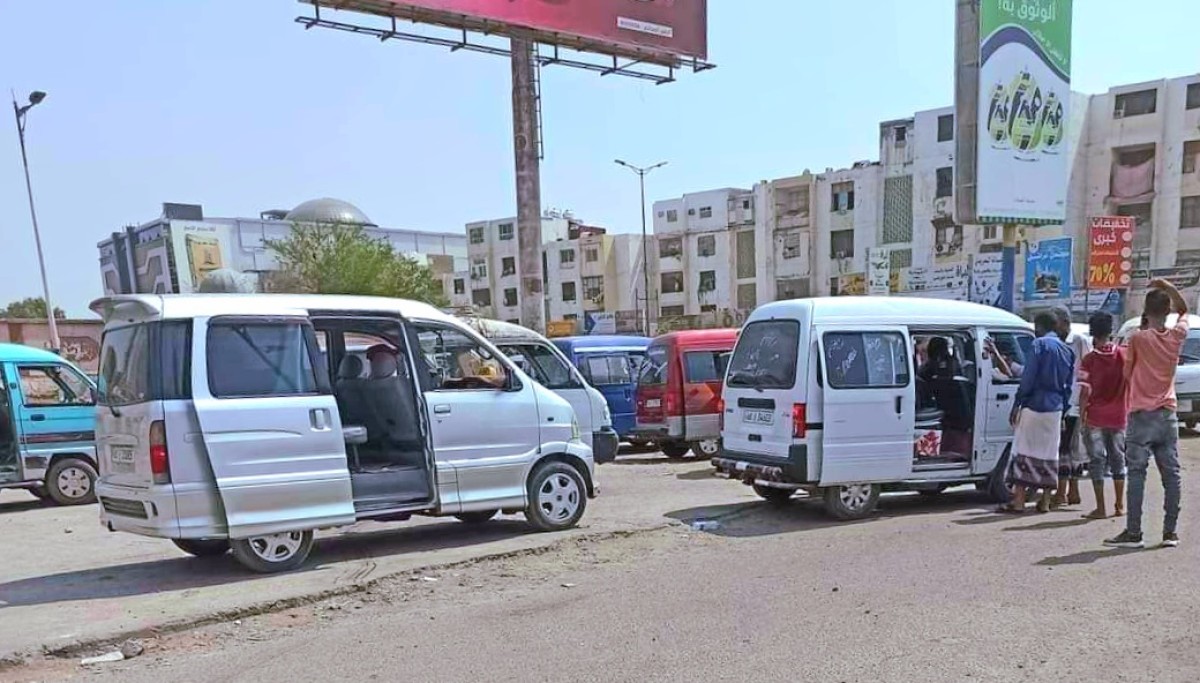 For the second time.. The director of the Transport Office in Aden directs the suspension of collections on the streets of the capital