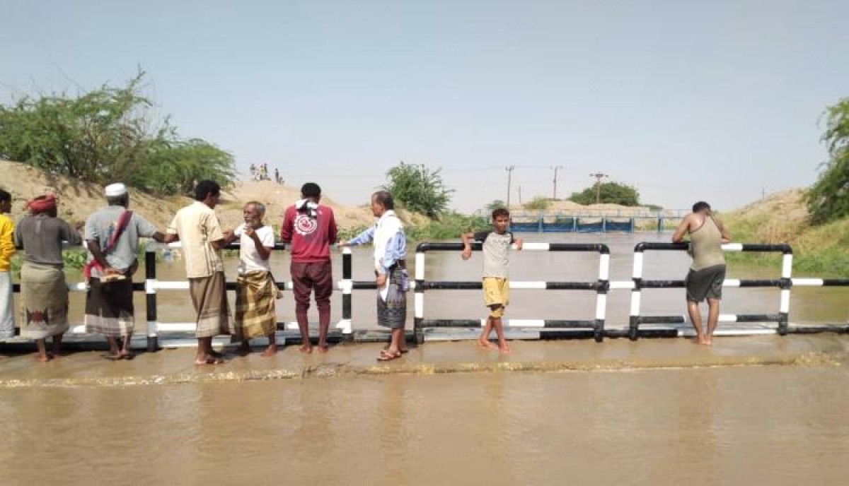 A home sank in Wadi Abu Shanab in Khanfar Abyan