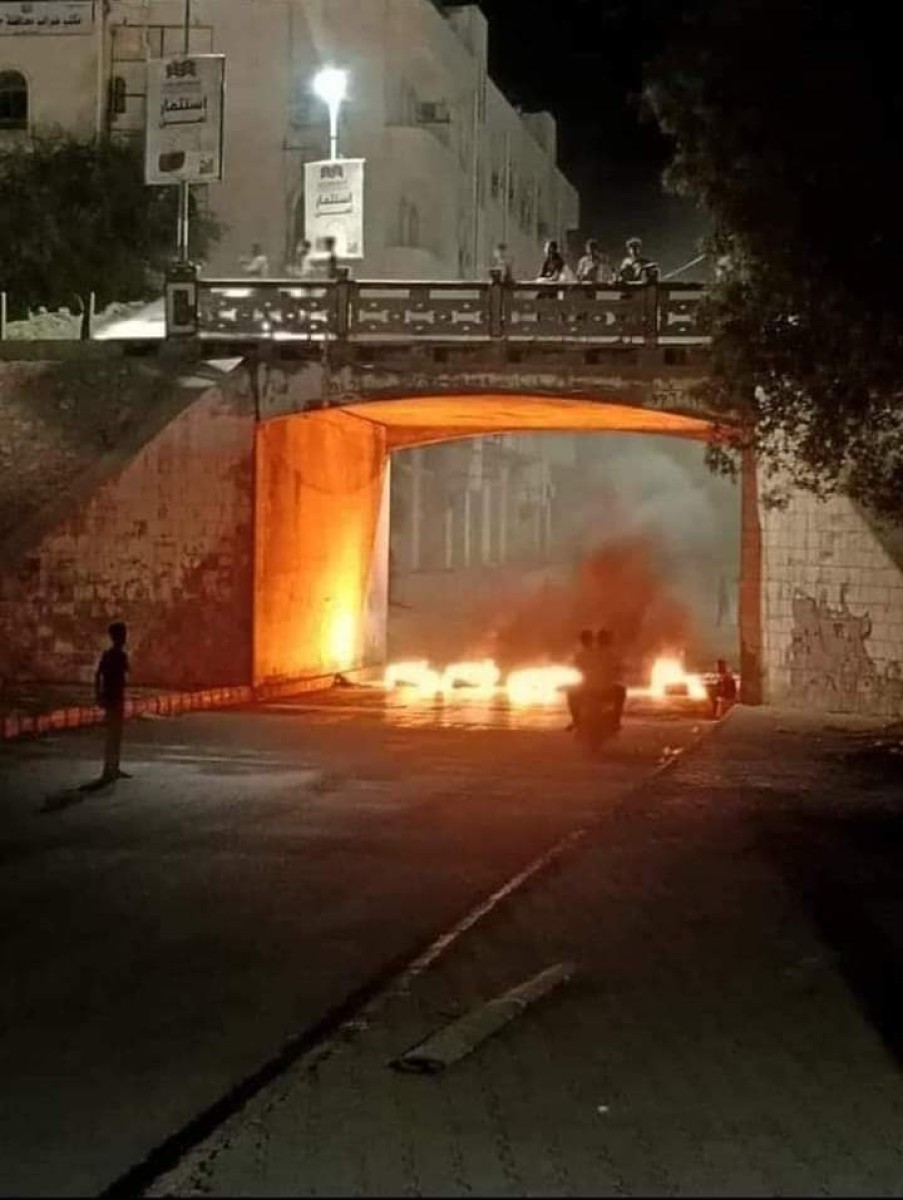 Angry demonstrations in Mukalla to protest the power outage and high prices