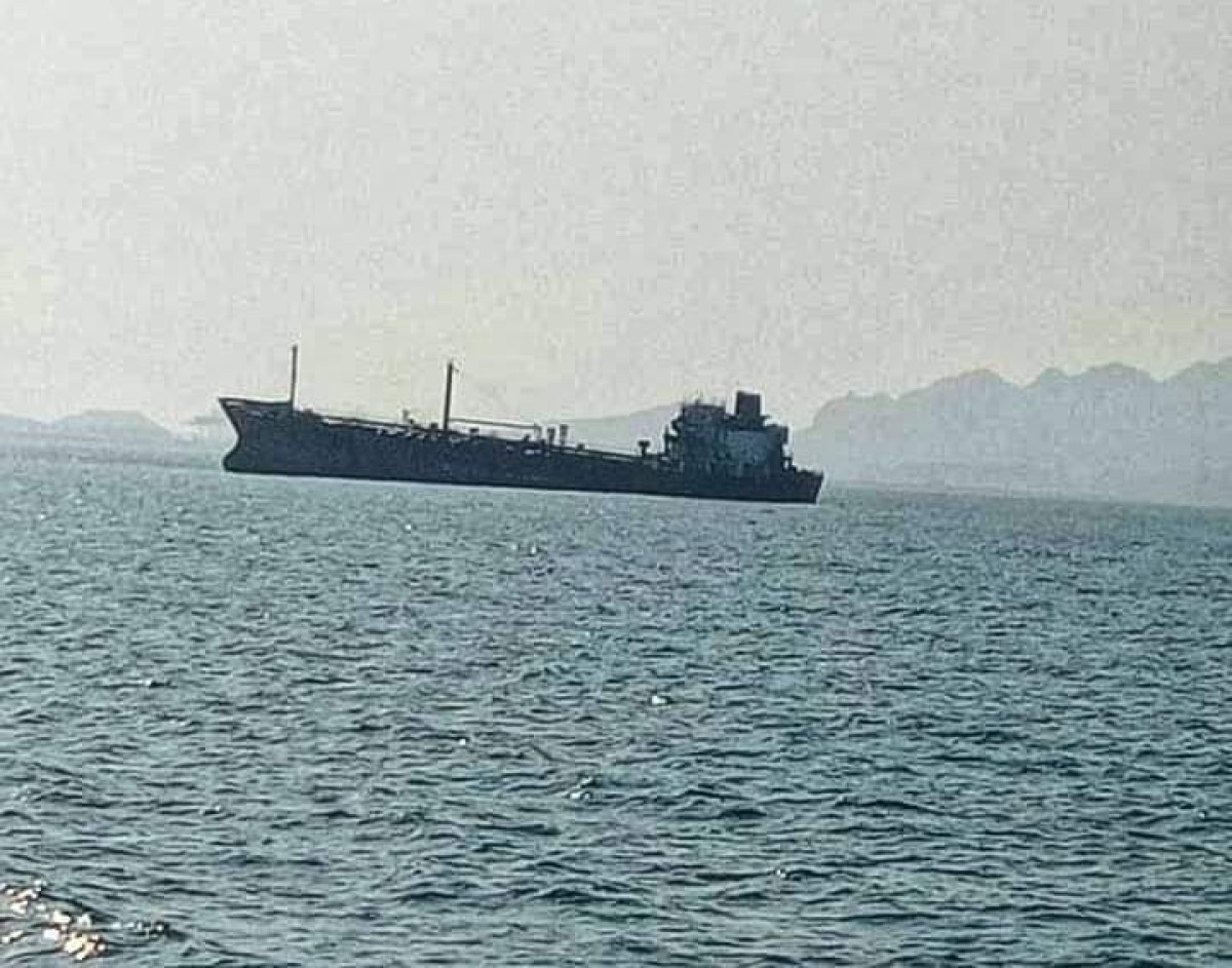 The arrival of a diesel ship loaded with 66 thousand metric tons designated for Aden Electricity