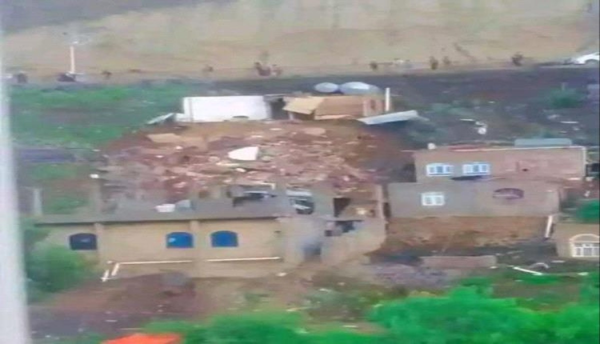 A house collapses on the heads of its residents in Sanaa