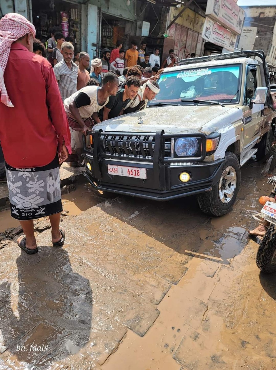 Pictures that reflect the suffering of residents. Rain floods homes and exposes the weakness of Lahj’s infrastructure