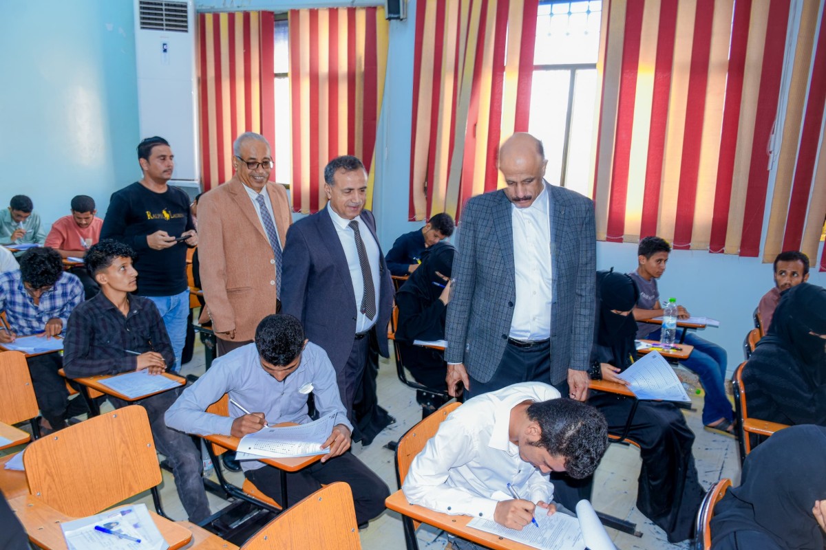 The President of the University of Aden launches the differentiation exams in the College of Medicine and Health Sciences