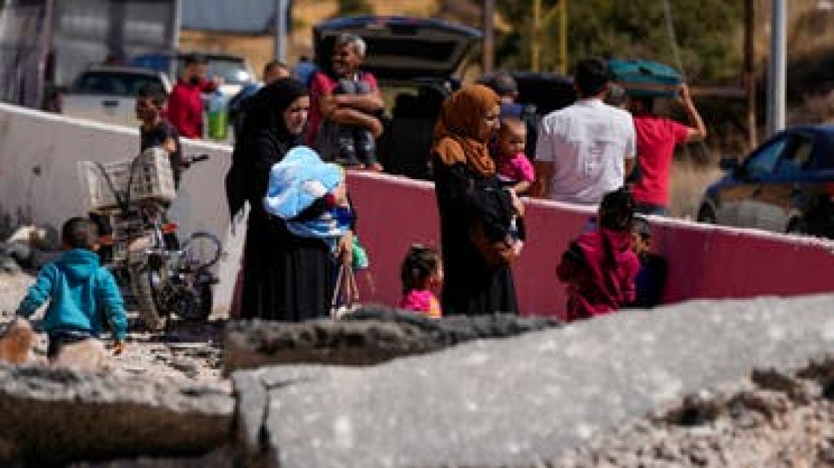 A "horrific crisis" in Lebanon... and 375,000 people flee to Syria