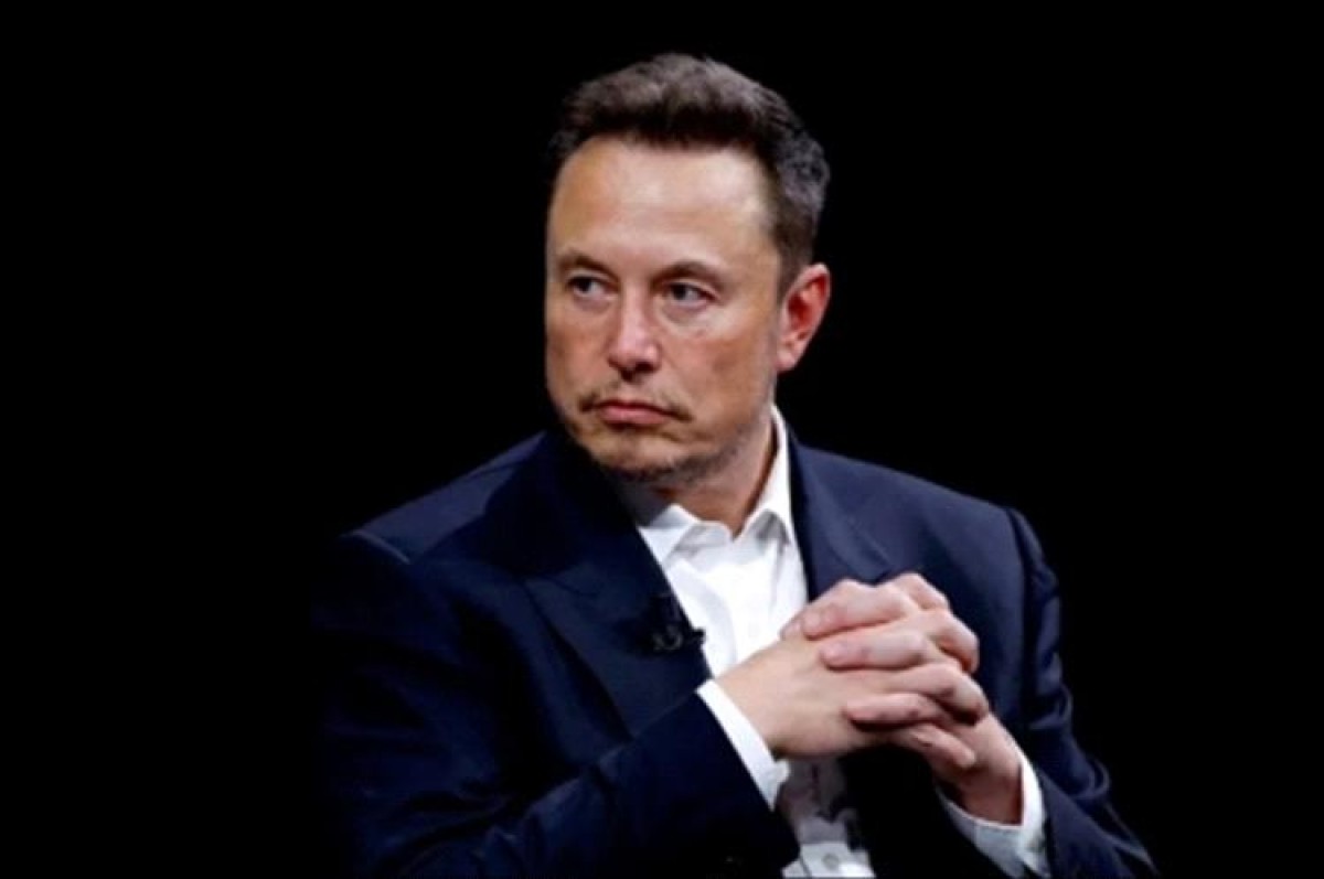 Elon Musk is on his way to becoming the world's first "trillionaire" by 2027.