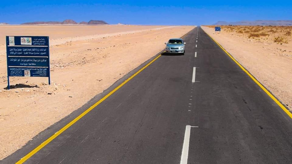 Completion of the work of the fourth section of the Ataq - Al-Abr road