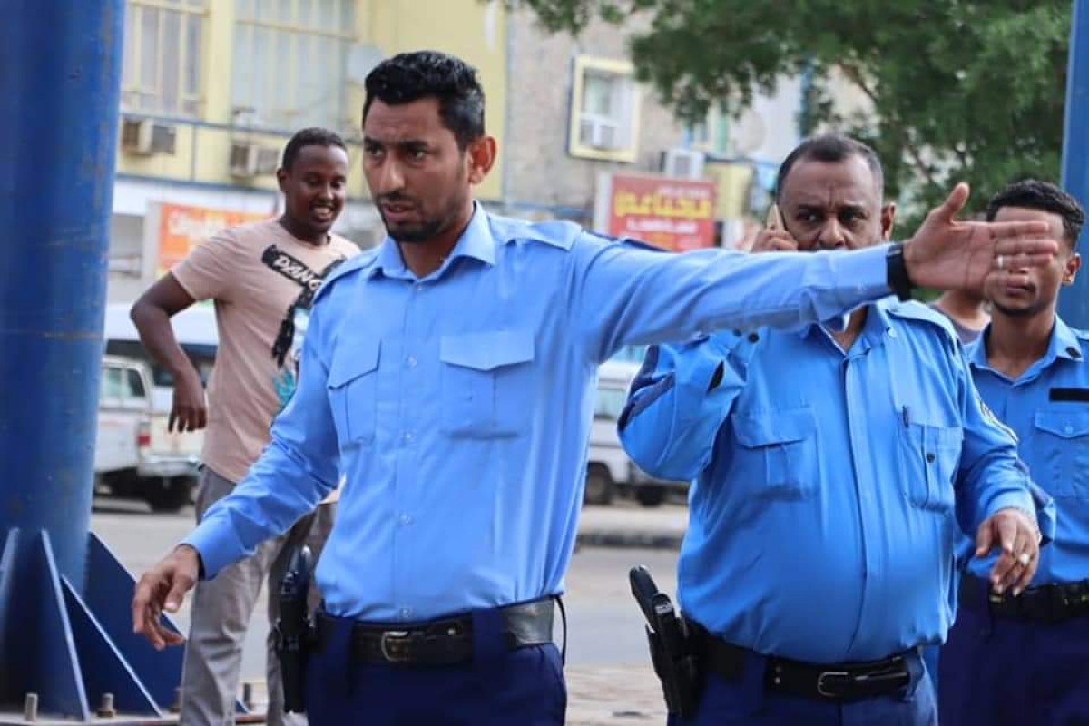 Work has begun to change the route of taxi buses in Al-Mualla