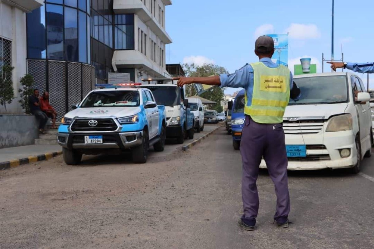 Work has begun to change the route of taxi buses in Al-Mualla