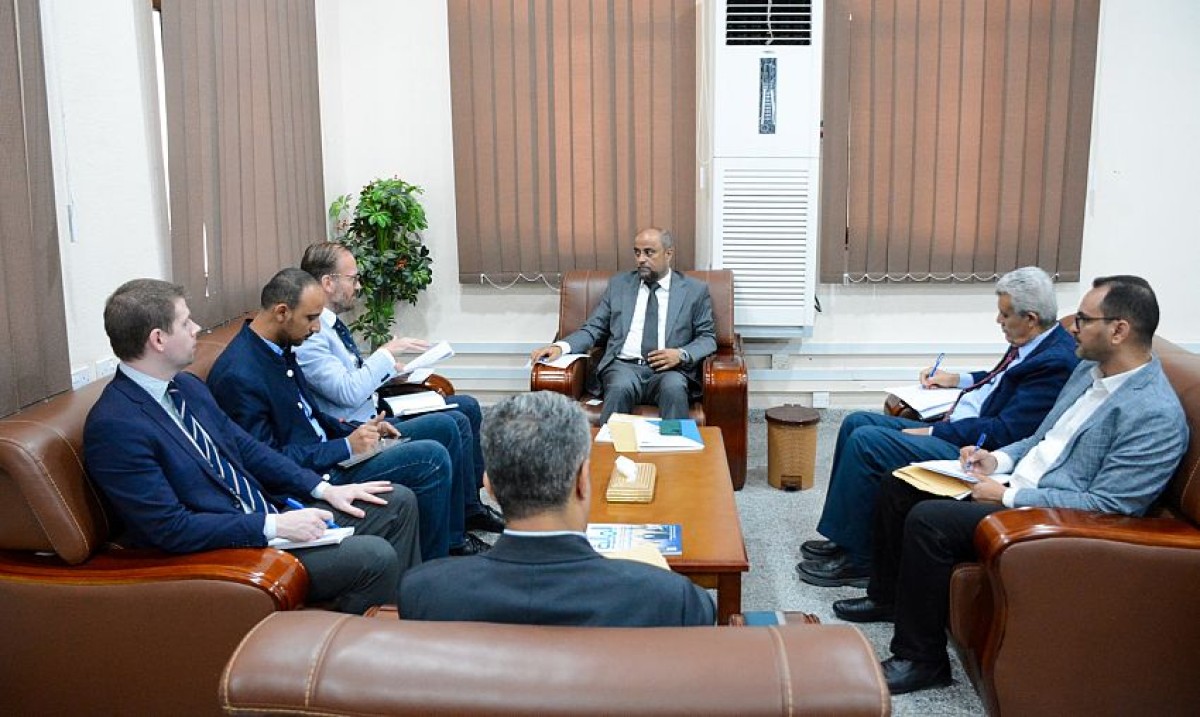 The Minister of Finance discusses with the United Nations Economic Advisor the economic and financial challenges