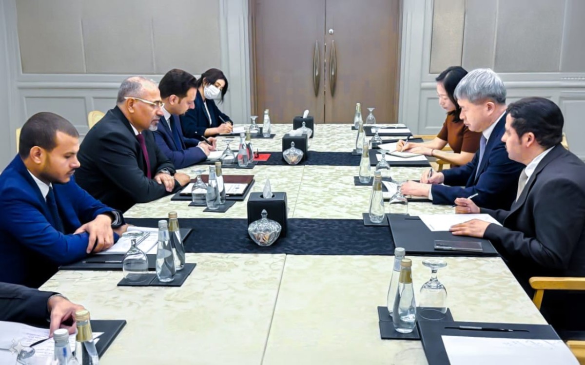 Major General Al-Zubaidi discusses with the Korean Ambassador aspects of joint cooperation and strengthening bilateral relations