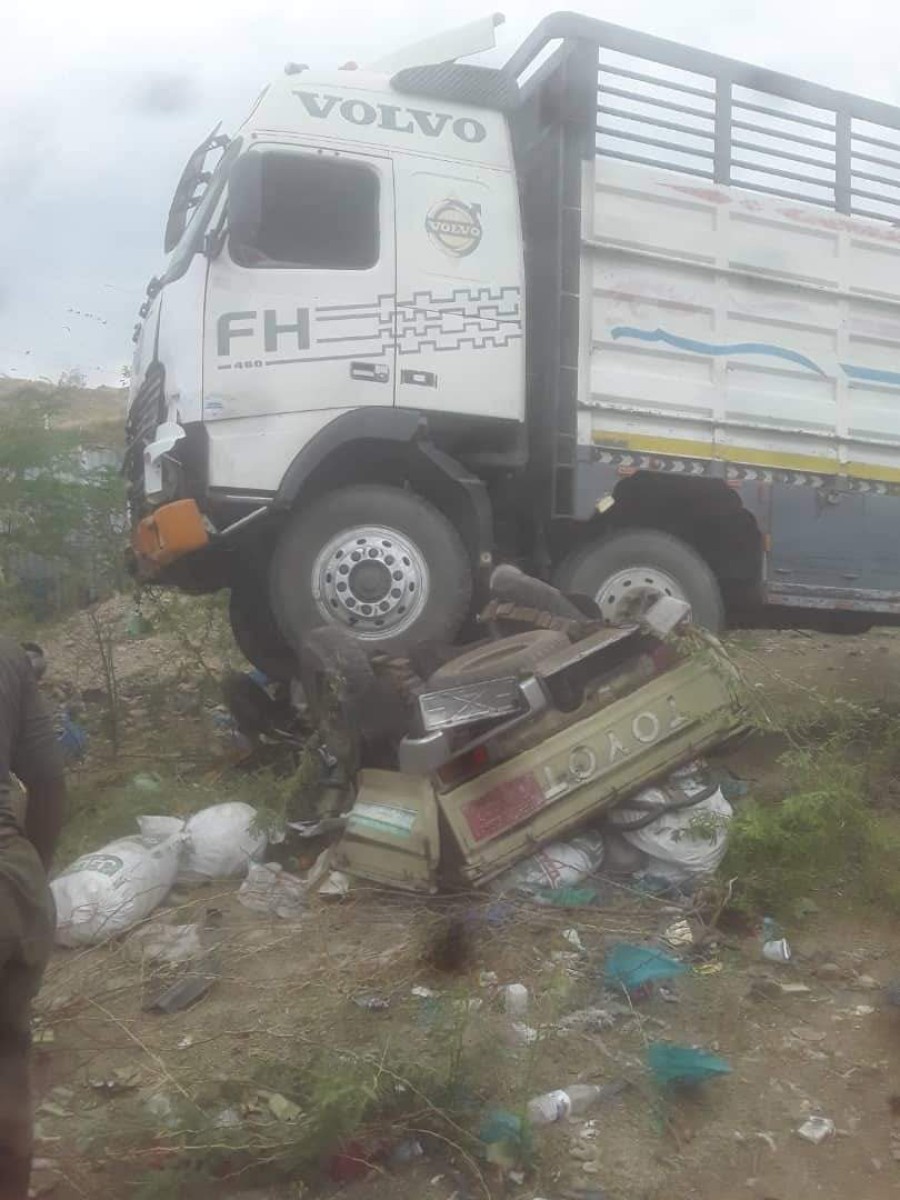 A tragic traffic accident at Sharaab Junction in Taiz results in the death of three people