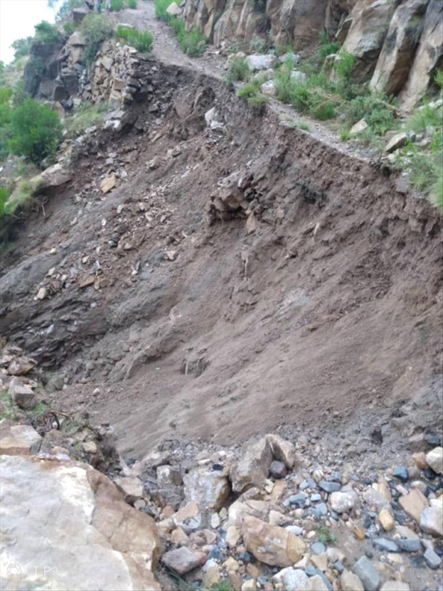 Heavy rain besieges five villages in Lahj