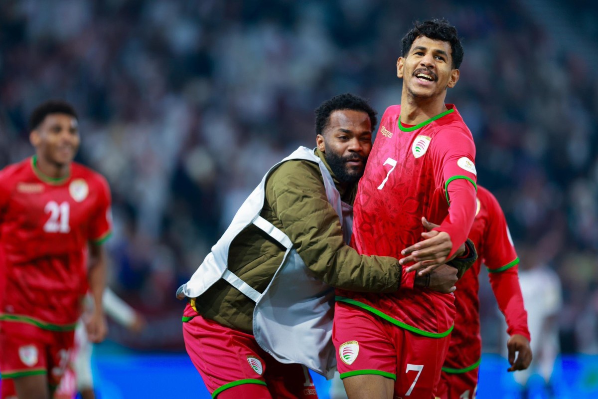 Oman rises up against Qatar and leads the group in the Gulf 26