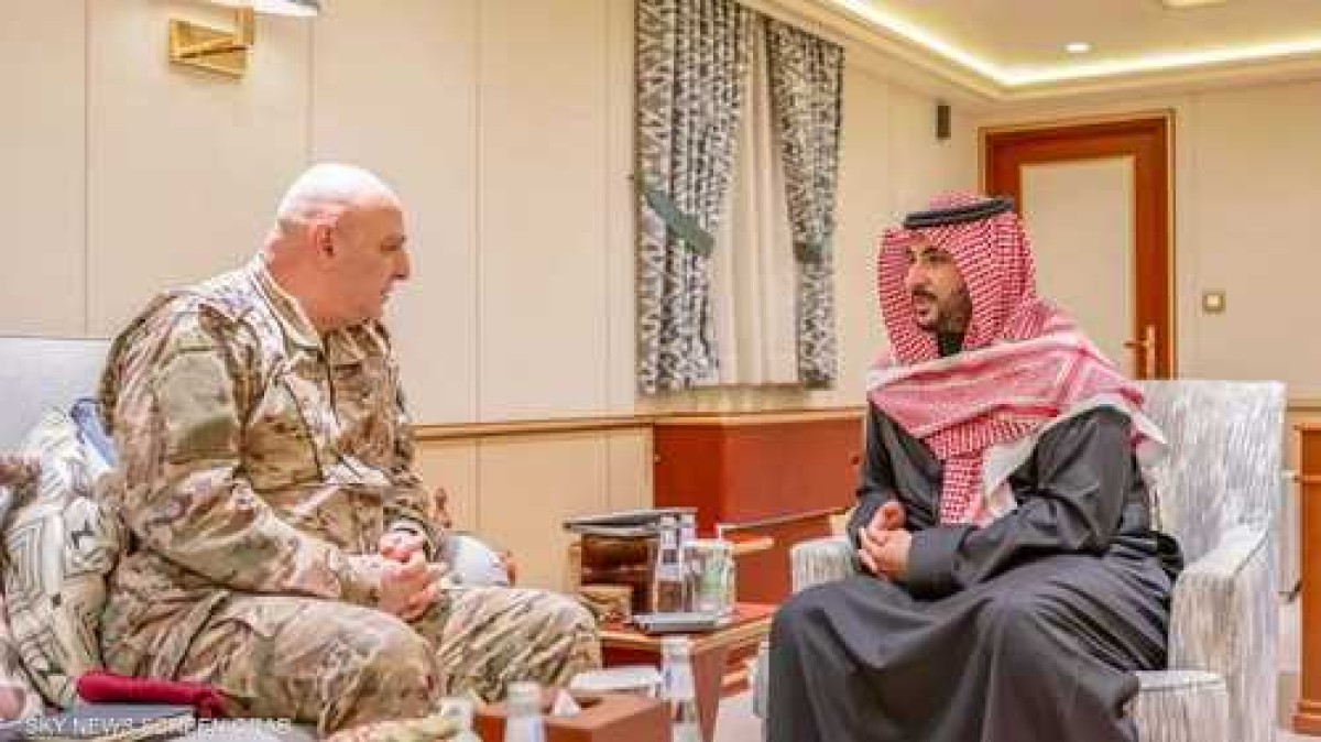 The Saudi Defense Minister receives the Lebanese Army Commander