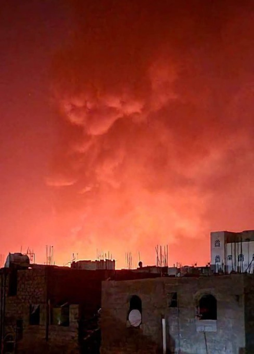 Urgent: An air strike targets Sanaa airport, the maintenance camp, and the vicinity of the television building