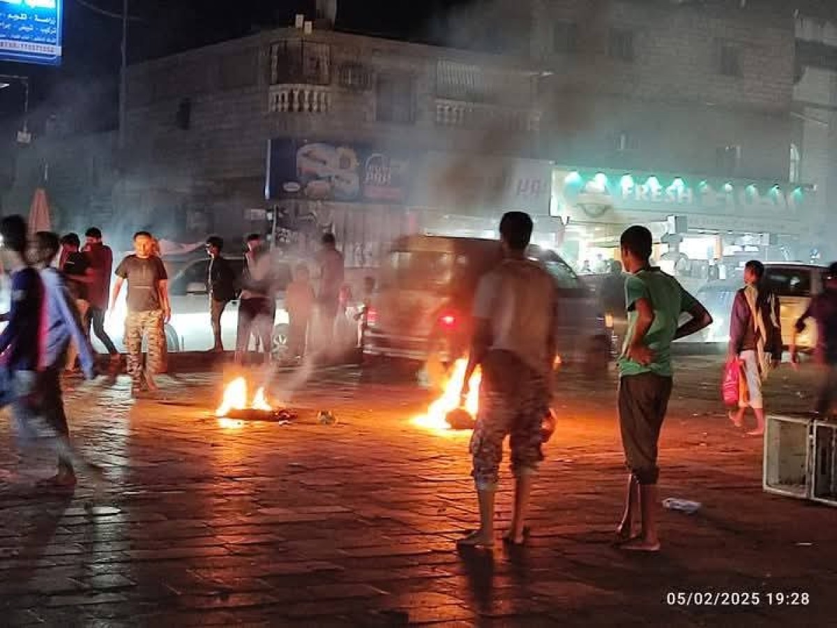 Urgent .. the expansion of the protests in Aden due to the power and water outages