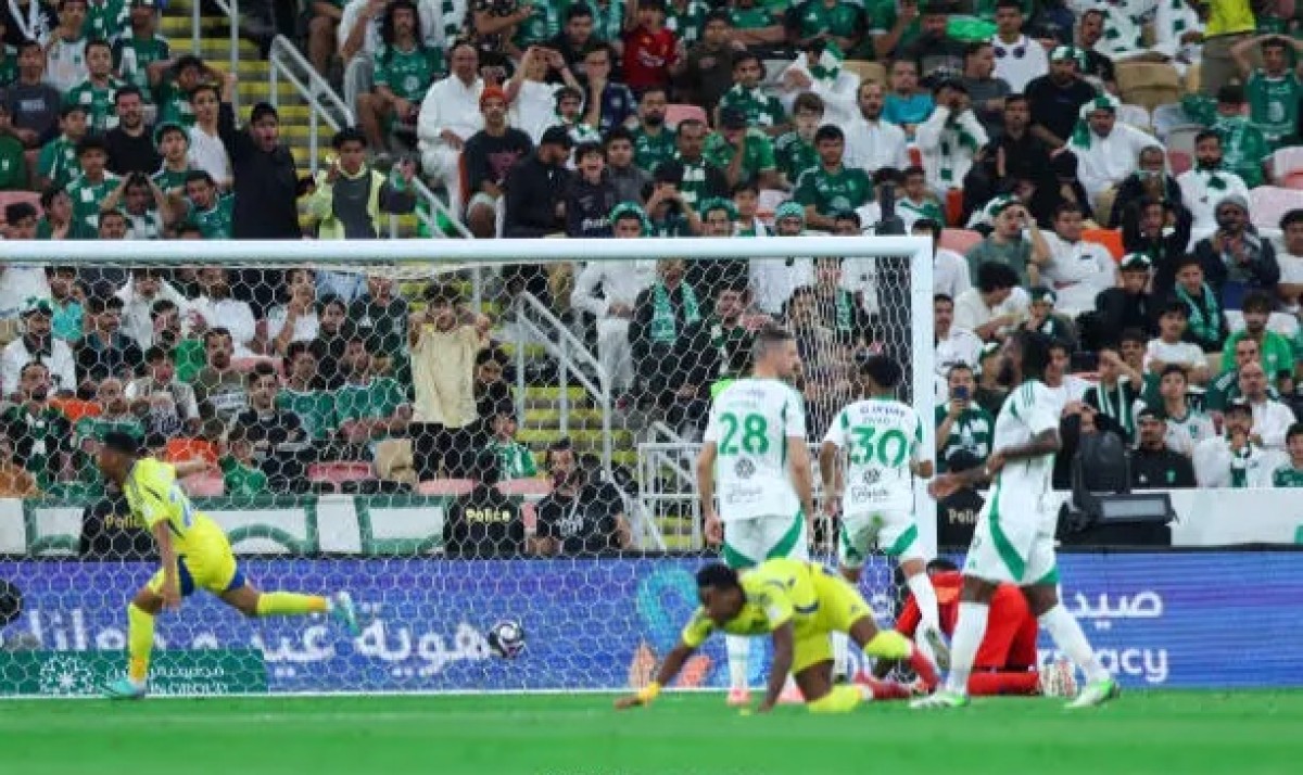 دوران المتوهج يقود النصر المنقوص لكسر شوكة الأهلي