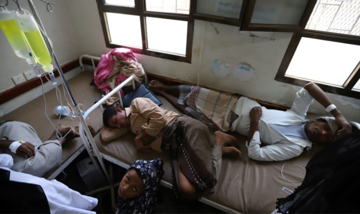 The outbreaks of epidemics in the Houthi regions ... thousands of injuries amid the collapse of the health sector