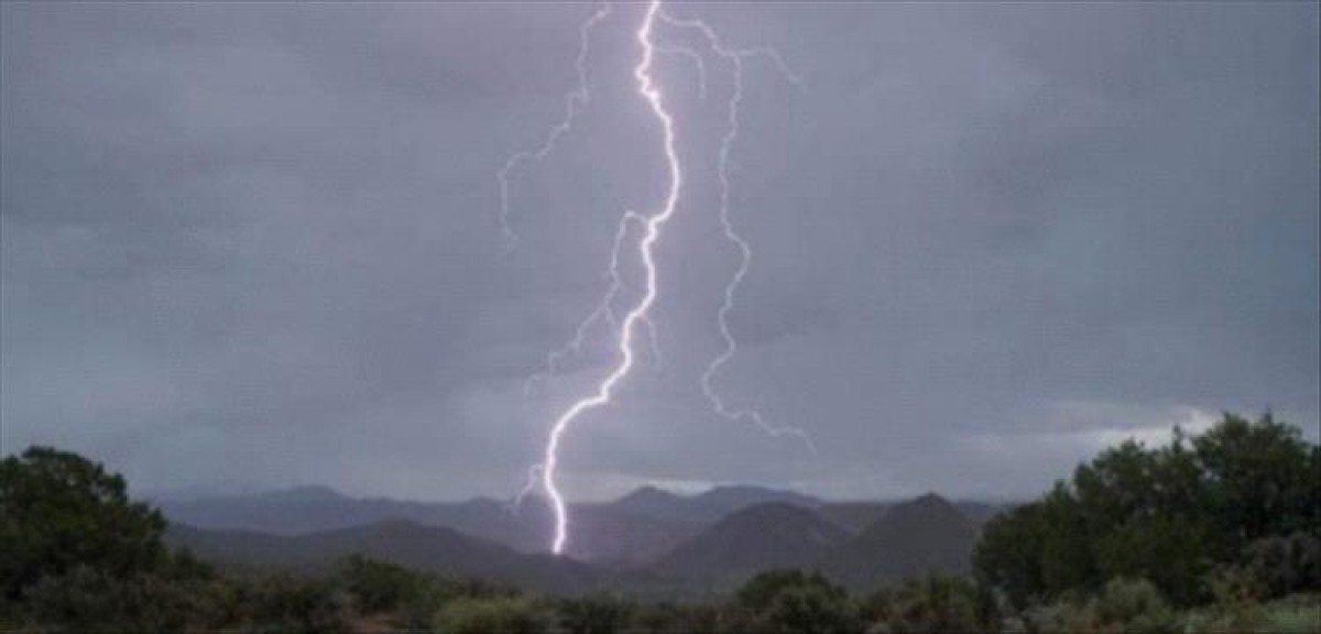 The National Meteorological Center expects thunderstorms varying intensity for a number of governorates