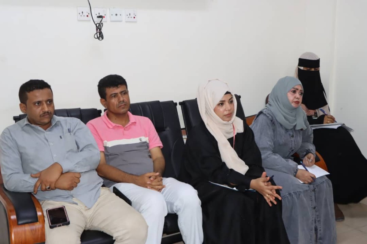 الوزير الزعوري يطّلع على سير العمل في صندوقي رعاية وتأهيل المعاقين والرعاية الاجتماعية بعدن