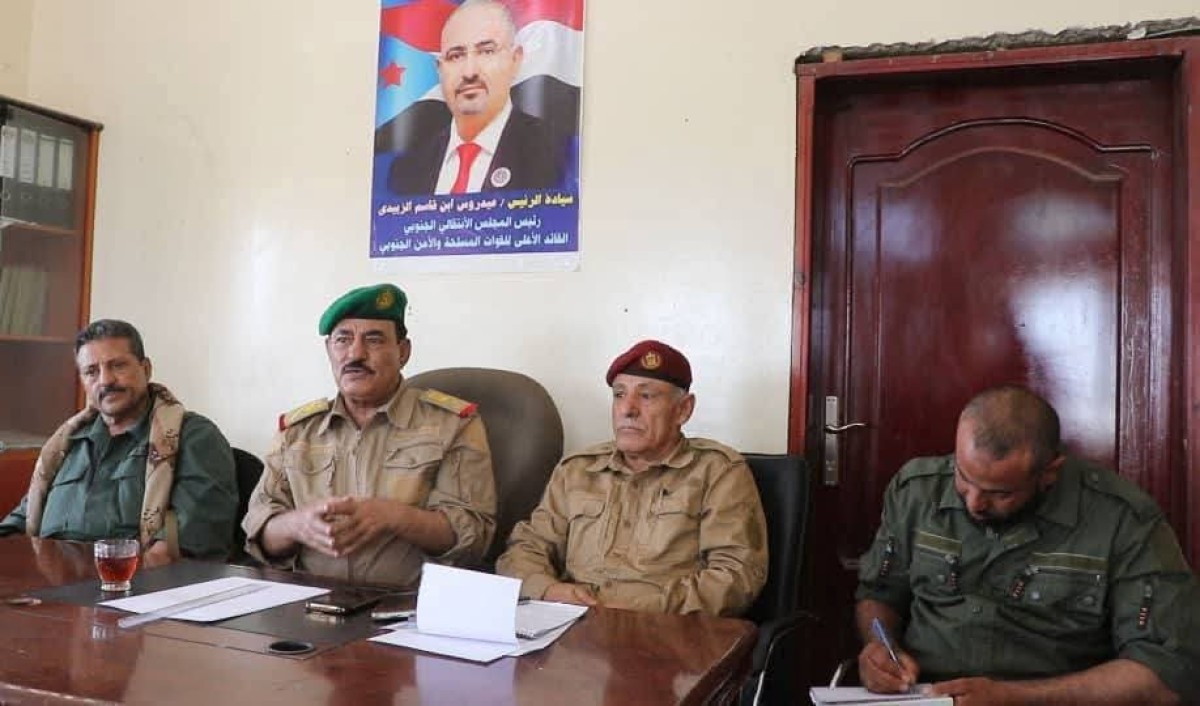 Al -Dhalea .. A high military meeting that approves the opening of the public road Aden - Sana'a after its rehabilitation