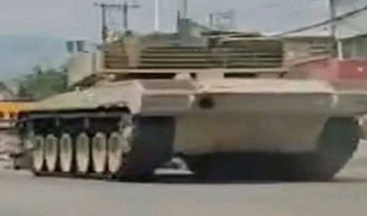 China reveals a hybrid tank with an advanced electric motor in the war