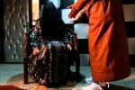 Shabwa: A new circular prohibits violations of Sharia ruqyah and prohibits touching a sick woman and being alone with her