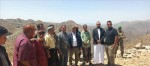 وفد رسمي وإداري يزور مشروع محطة الغاز المنزلي بمديرية يافع لبعوس